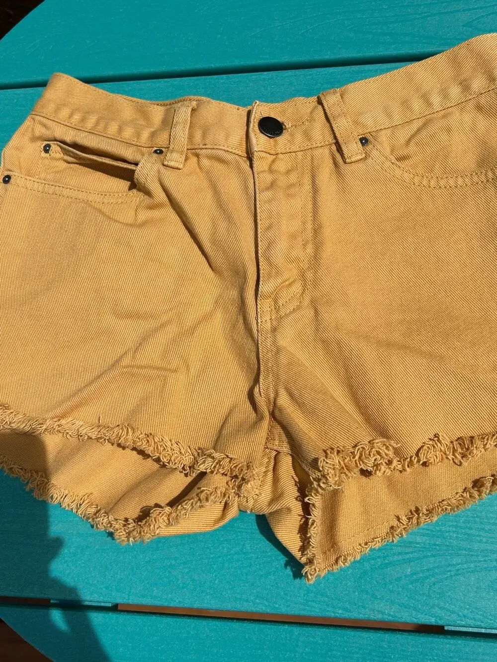 Billabong x Wrangler Drift Away Frayed Denim Shorts Mustard Yellow Womens 25 EUC